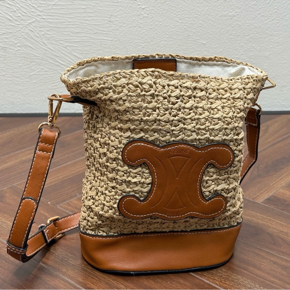 Celine 20×27cm straw bag